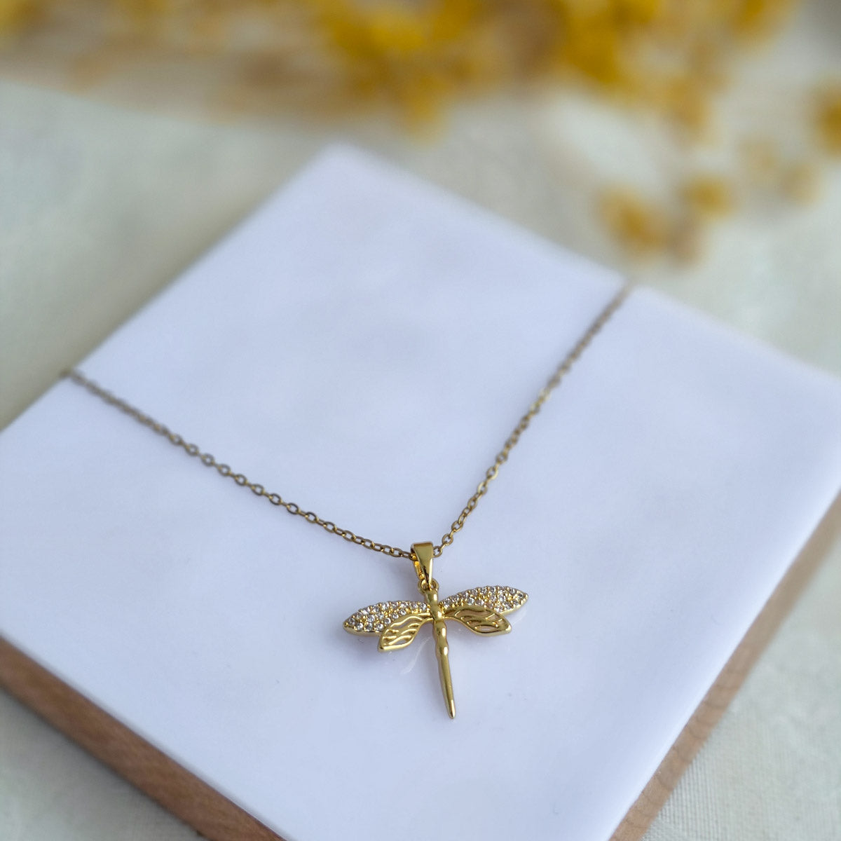 KLY-1025 Gold Yusufçuk Figürlü Çelik Kolye
