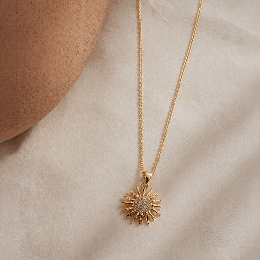 KLY-1016 Gold Güneş Formlu Zincir Kolye