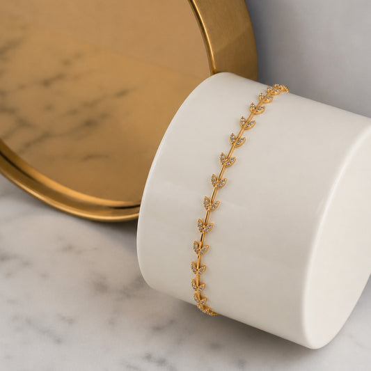 BLK-3021 Zirkon Taşlı Yaprak Formlu 14K Altın Kaplama Bileklik