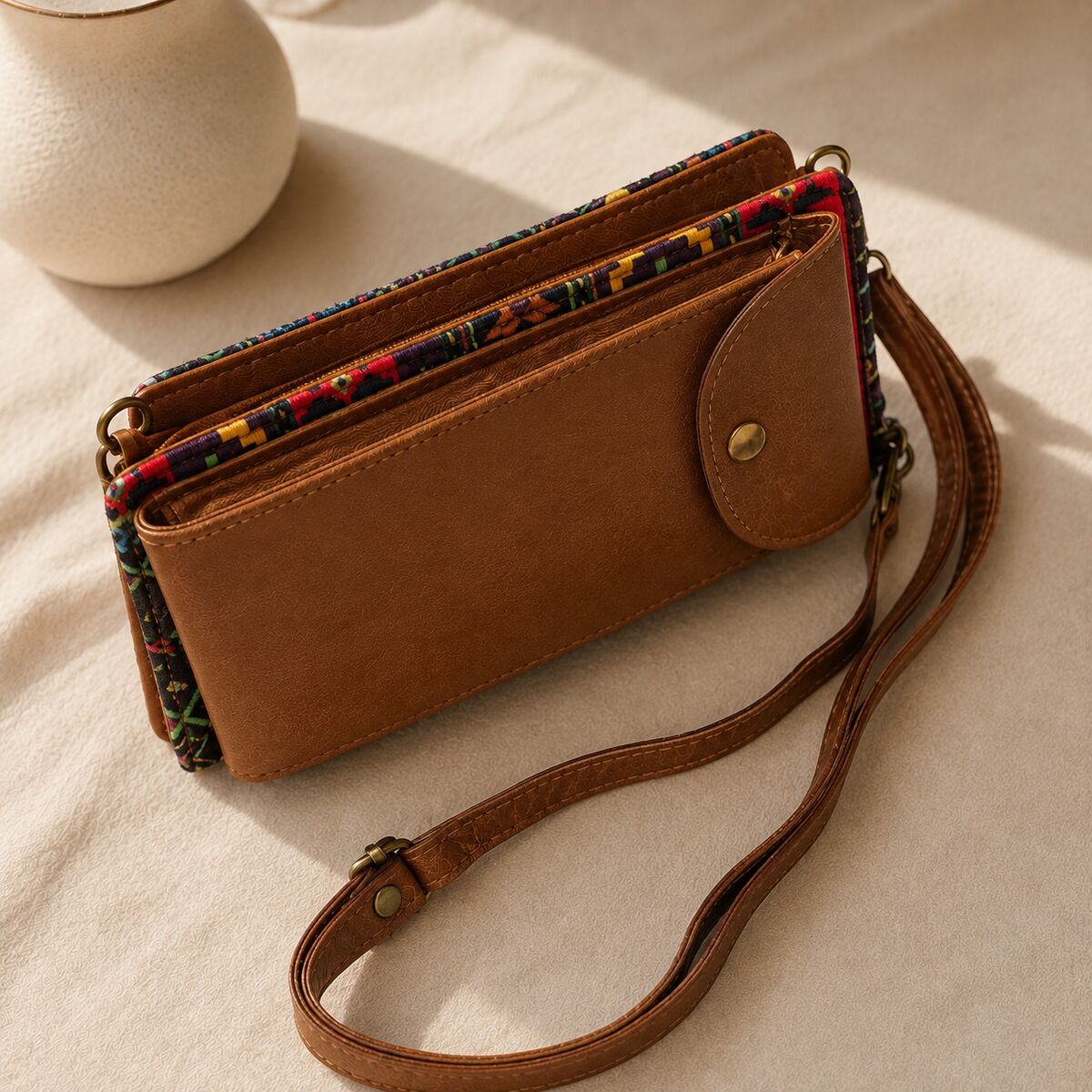 CNT-6009 Taba Kilim Desenli Goblen Telefon Çantası | Eos Kolektif