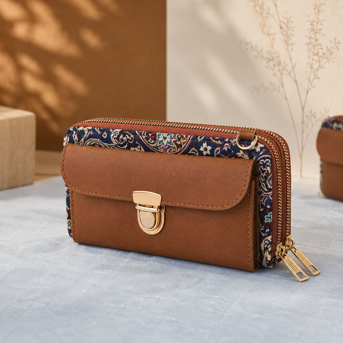 CNT-6006 Taba Lacivert Paisley Desenli Goblen Çapraz Cüzdan Çanta | Eos Kolektif
