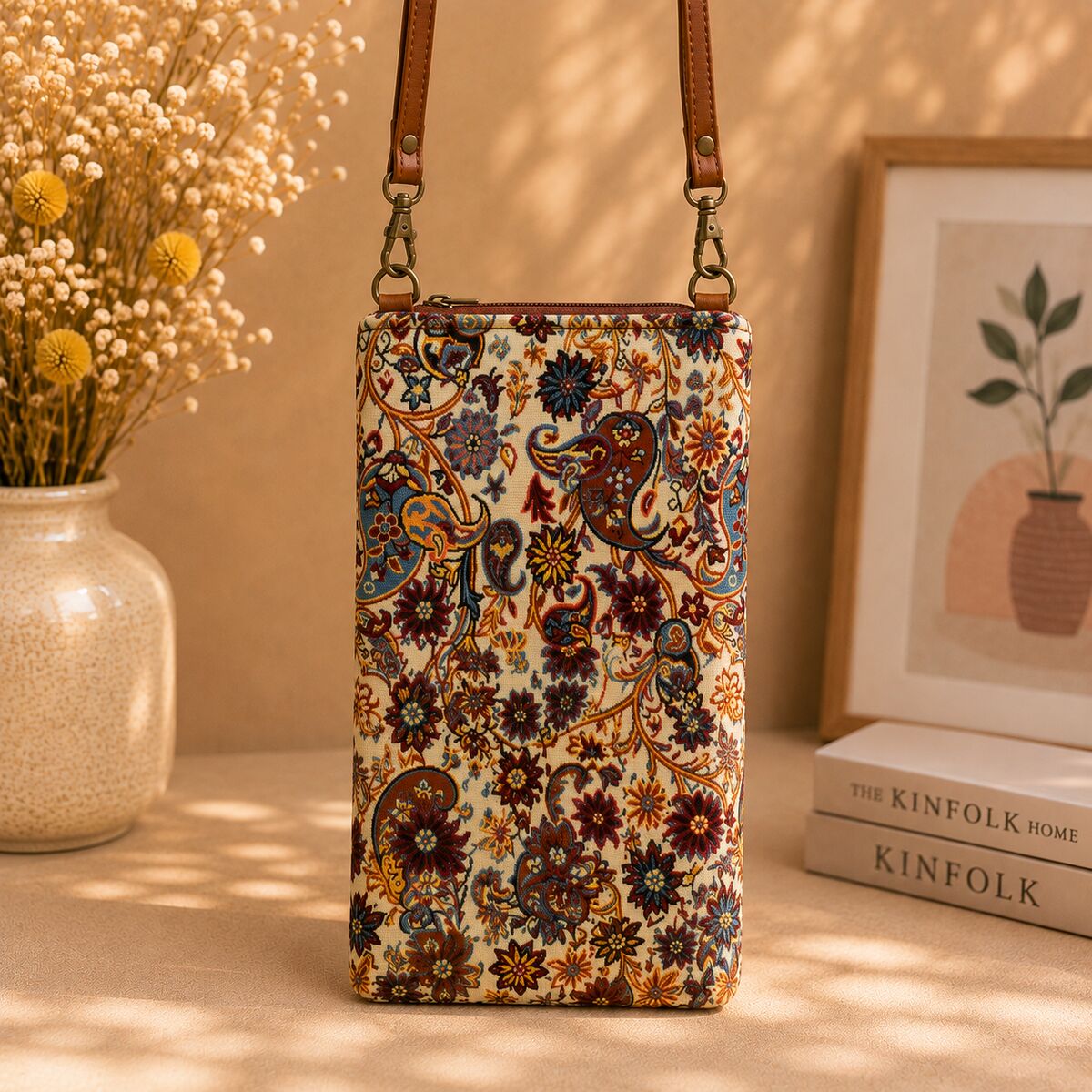 CNT-6010 Taba Krem Paisley Desenli Goblen Telefon Çantası | Eos Kolektif