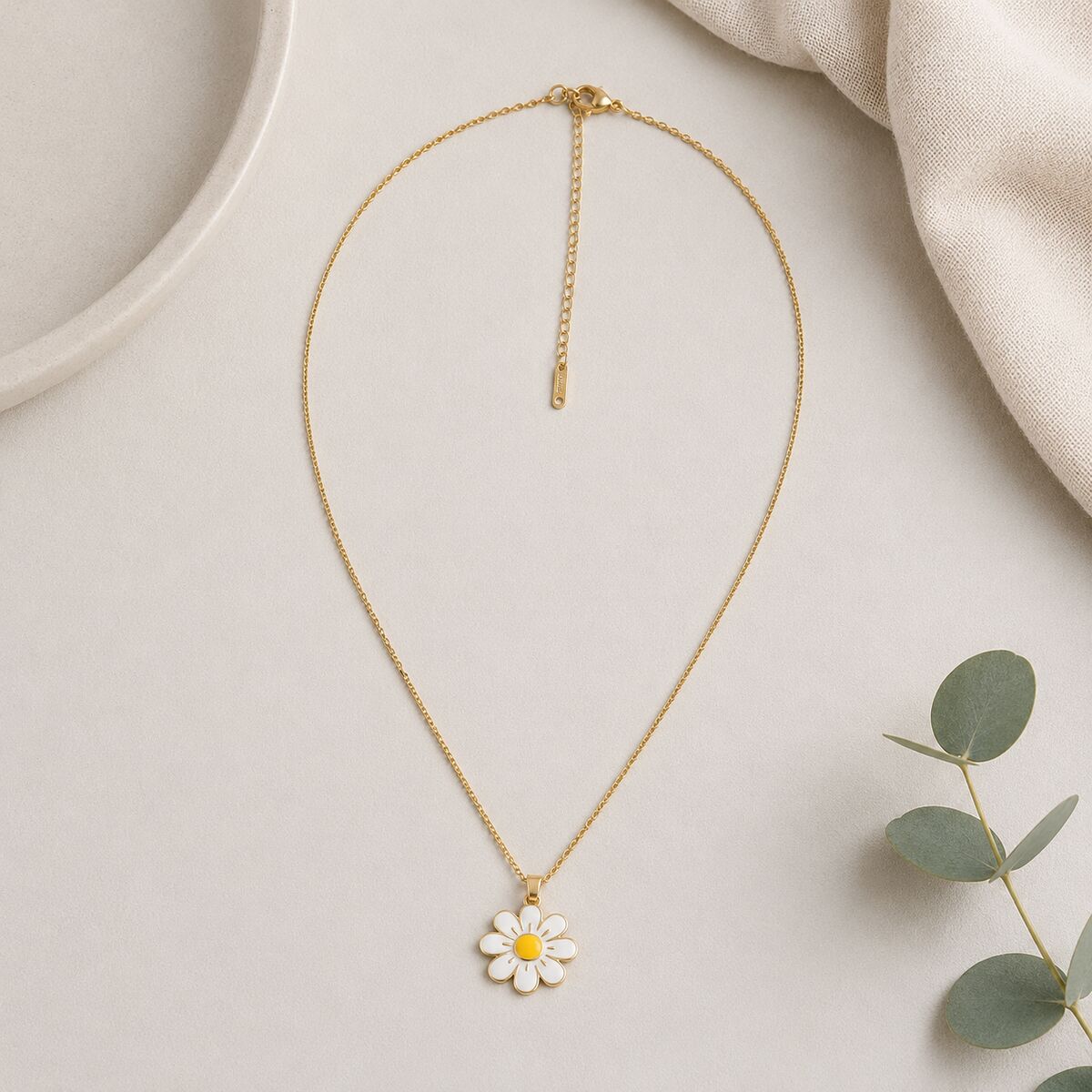 KLY-1054 | Beyaz Papatya Çiçek Kolye | Eos Kolektif