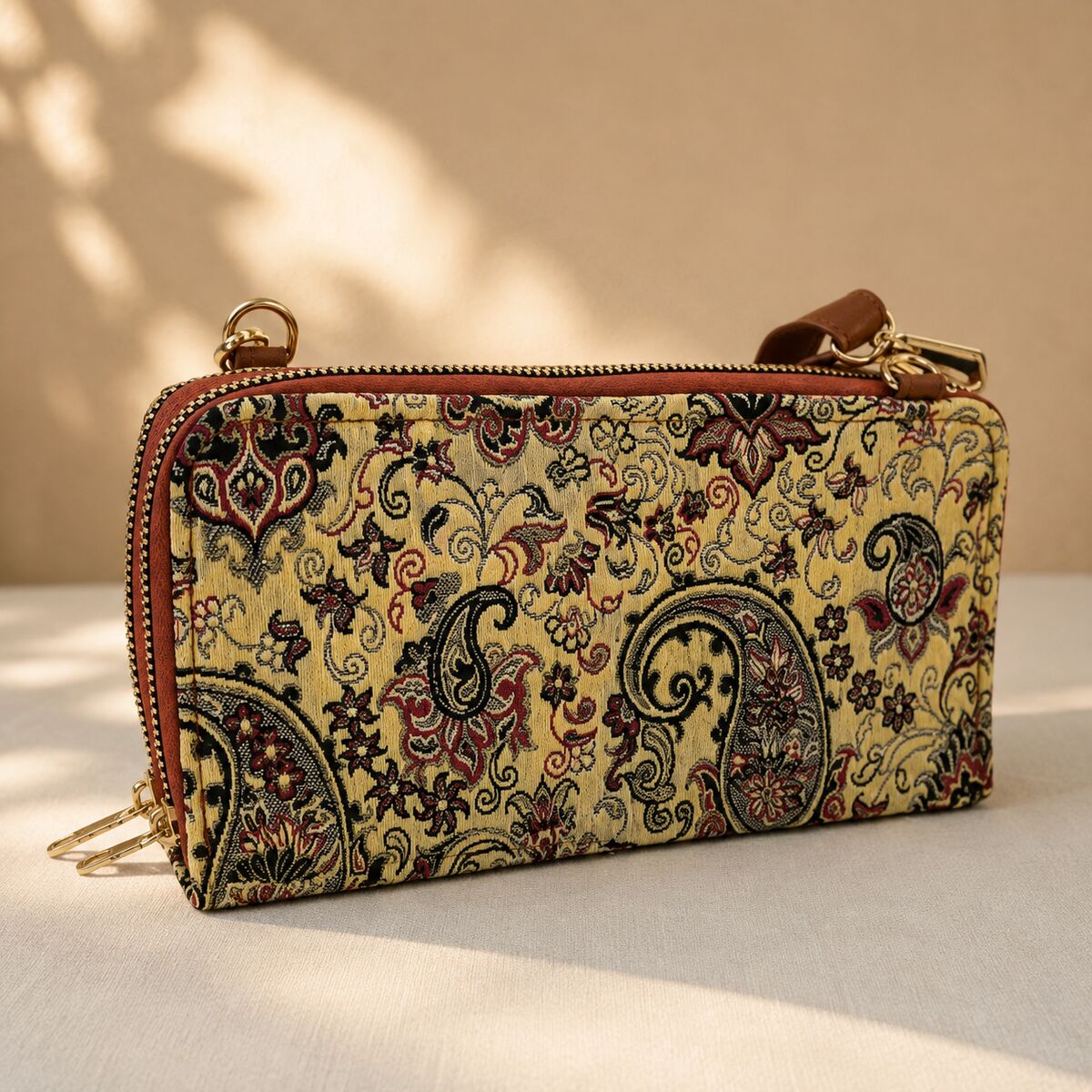 CNT-6005 Taba Sarı Paisley Desenli Goblen Çapraz Cüzdan Çanta | Eos Kolektif