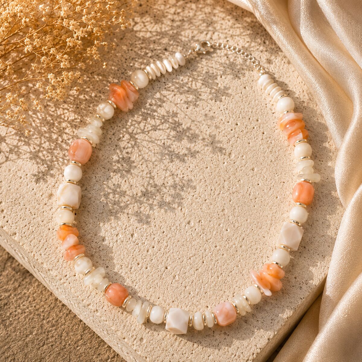KLY-1058 | El Yapımı Krem-Somon Boncuklu Kolye | Eos Kolektif